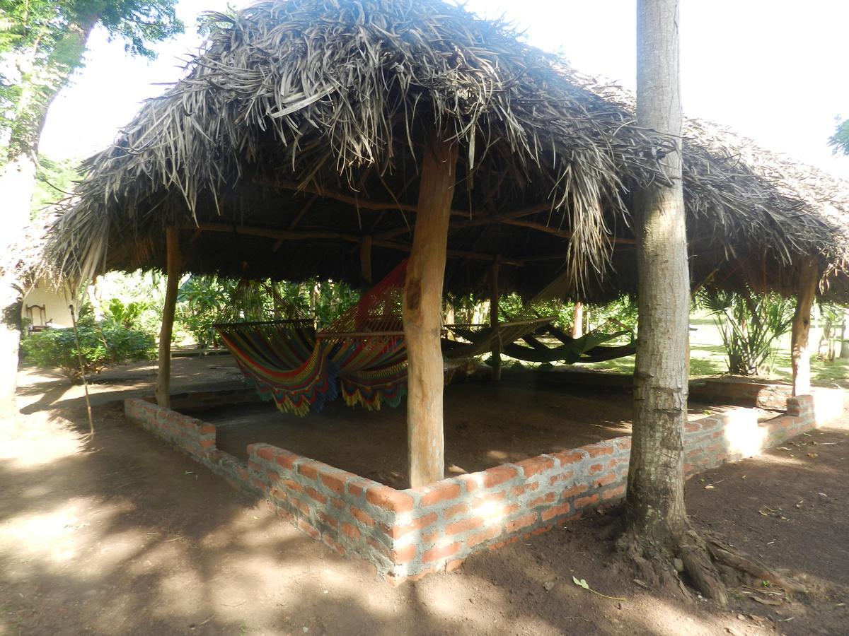 Hostal Y Restaurante Rancho Mérida Exterior foto